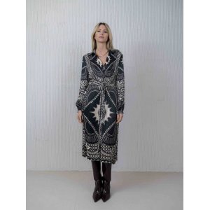 YIPPIE HIPPIE Damen Kleid W50-312 – Schwarzes Midi-Kleid mit grafischem Muster und Knopfleistet XL