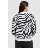 SENSES The Label Damen Sweatshirt SE2602‑3520‑11 – Zebra‑Print Sweatshirt „Love over everything“ in Weiß/Schwarz XL