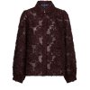 RED BUTTON Damen Bluse SRB5010 – Strukturbluse mit 3D-Blumen in Burgundy